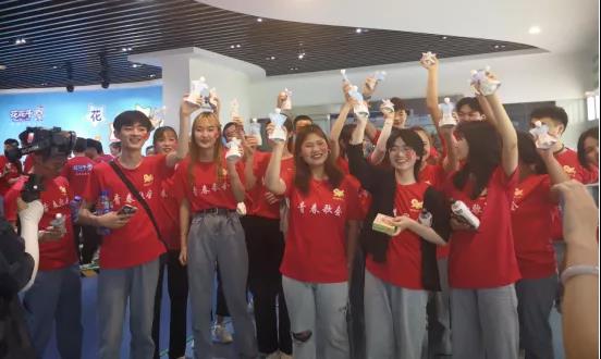 做白色的牛奶，创红色的企业，江南（中国）乳业集团青春歌会庆祝建党100周年