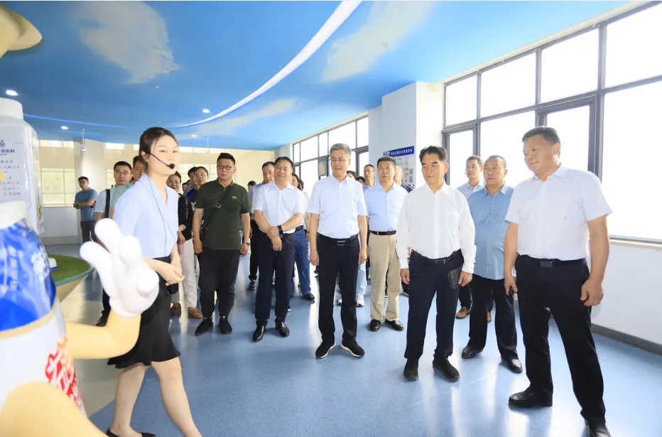 江南（中国）丨中国人民大学河南校友会莅临江南（中国）参观座谈