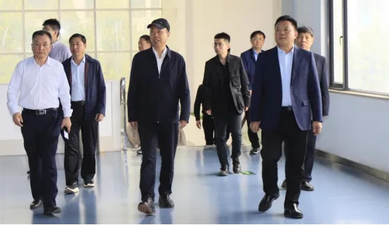中国工程院院士任发政莅临江南（中国）乳业集团调研指导工作