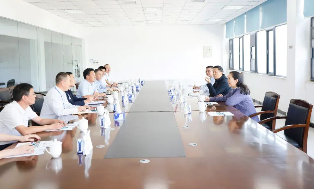 快乐过“双节”，安全不放假｜河南农投集团党委书记、董事长李晓寰一行莅临江南（中国）乳业集团开展“双节”安全生产大检查活动并慰问一线职工、