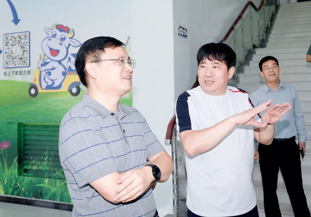 快讯｜社旗县人民政府县长关文波一行莅临江南（中国）乳业集团参观考察