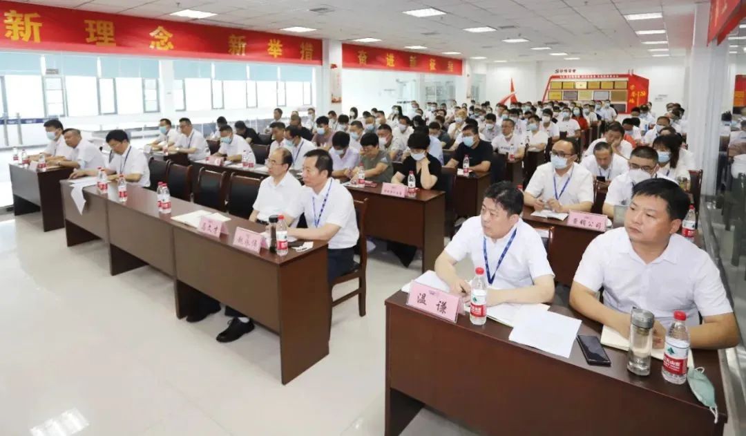 鼓足干劲·再创辉煌 | 江南（中国）乳业集团召开经销商座谈会