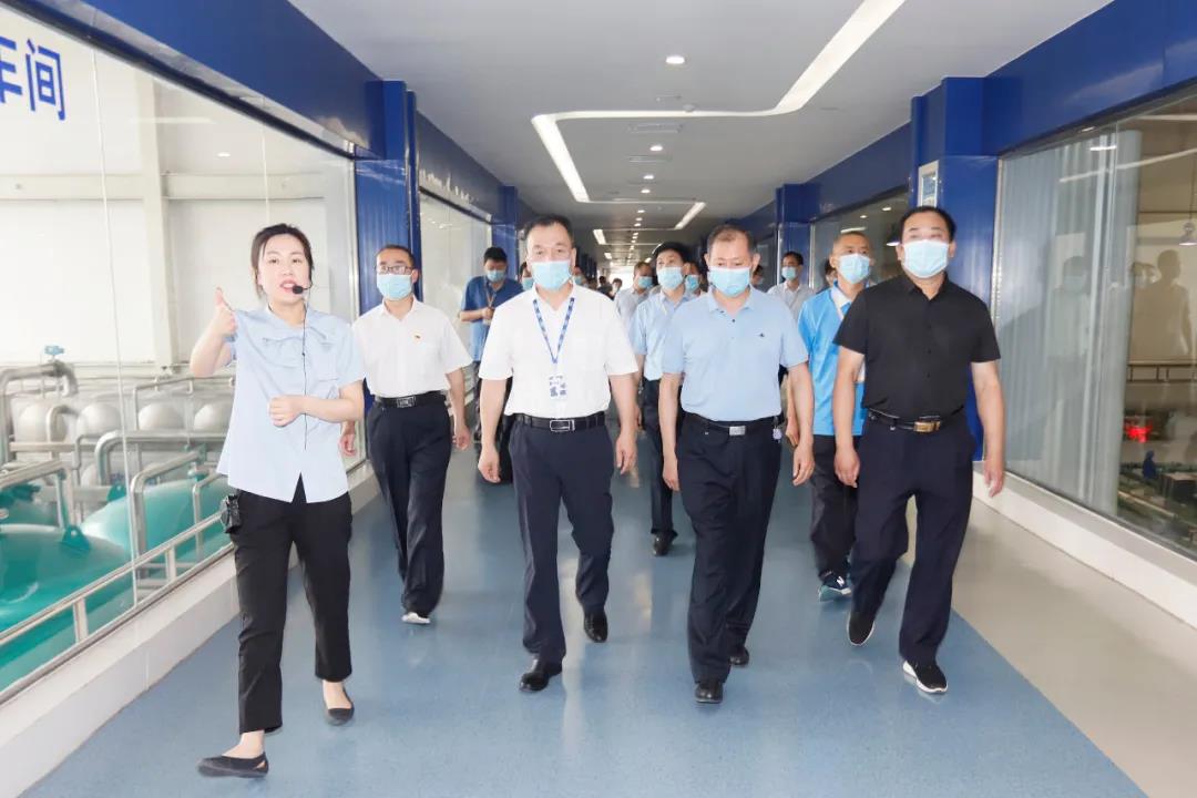 郑州市安全生产双重预防体系建设现场观摩会在江南（中国）乳业集团郑州分公司召开
