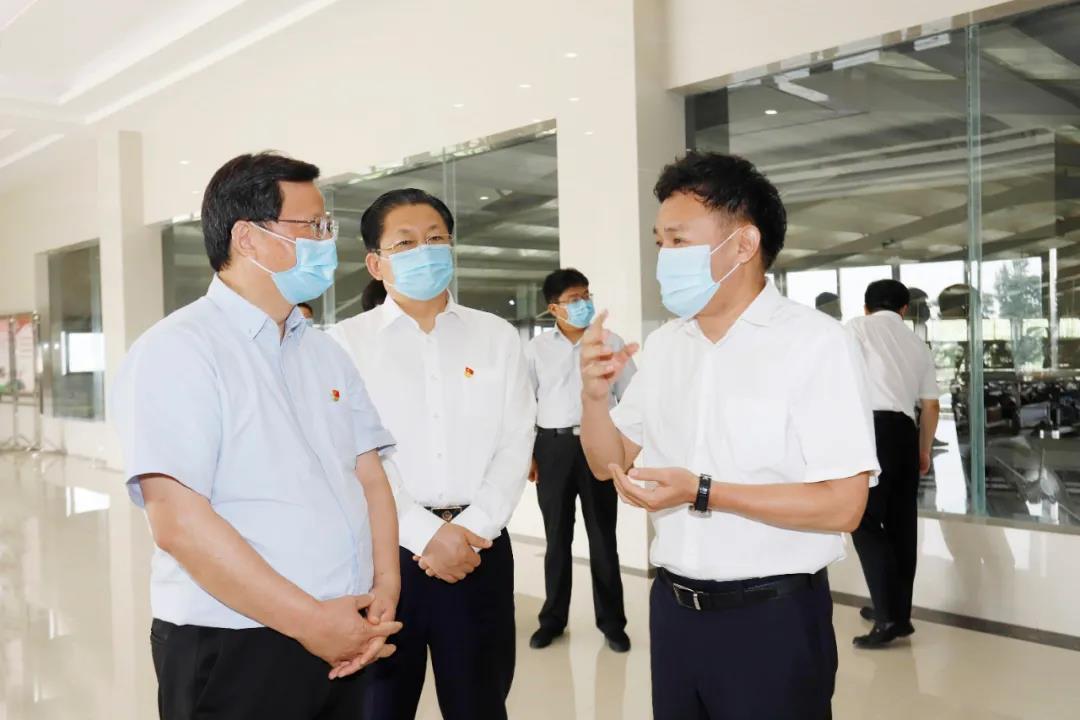 快讯 | 河南省委常委、省纪委书记、省监委主任任正晓莅临江南（中国）乳业集团新蔡瑞亚牧场调研