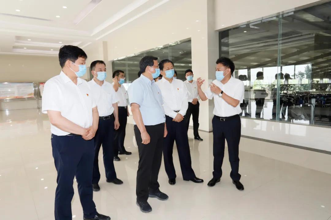 快讯 | 河南省委常委、省纪委书记、省监委主任任正晓莅临江南（中国）乳业集团新蔡瑞亚牧场调研