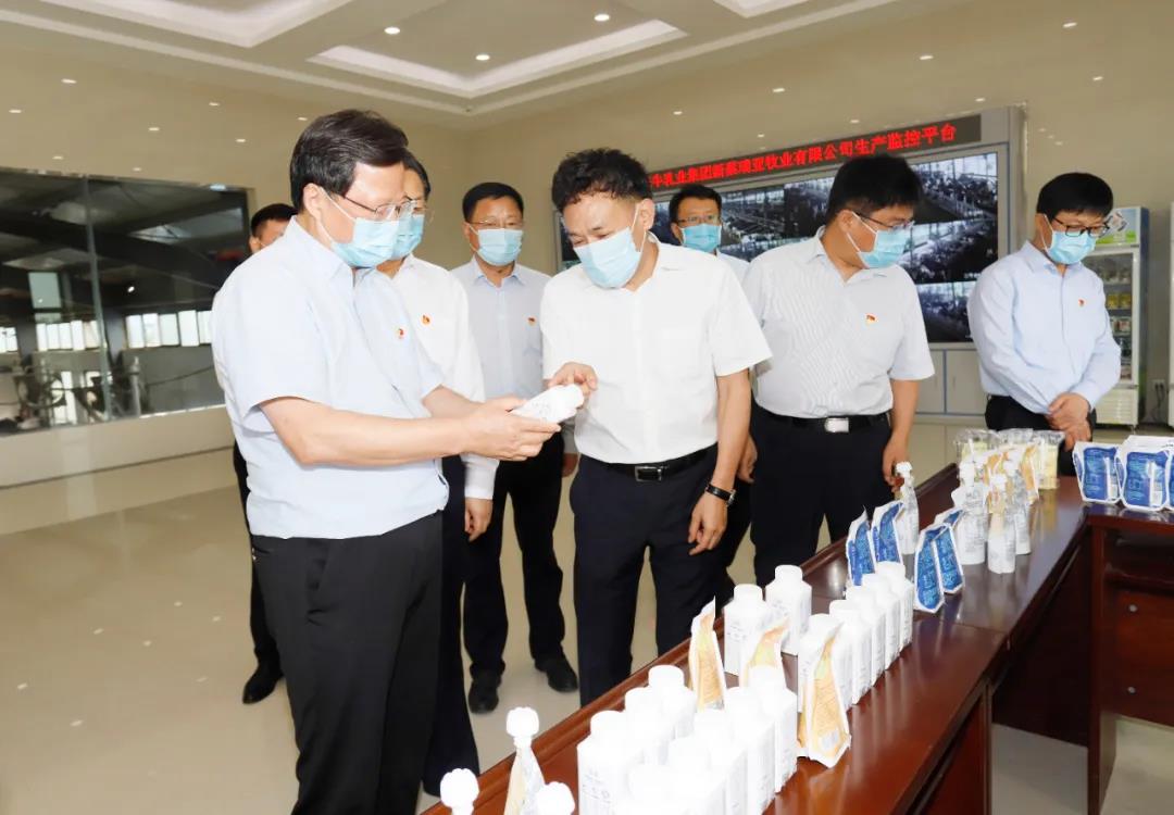 快讯 | 河南省委常委、省纪委书记、省监委主任任正晓莅临江南（中国）乳业集团新蔡瑞亚牧场调研