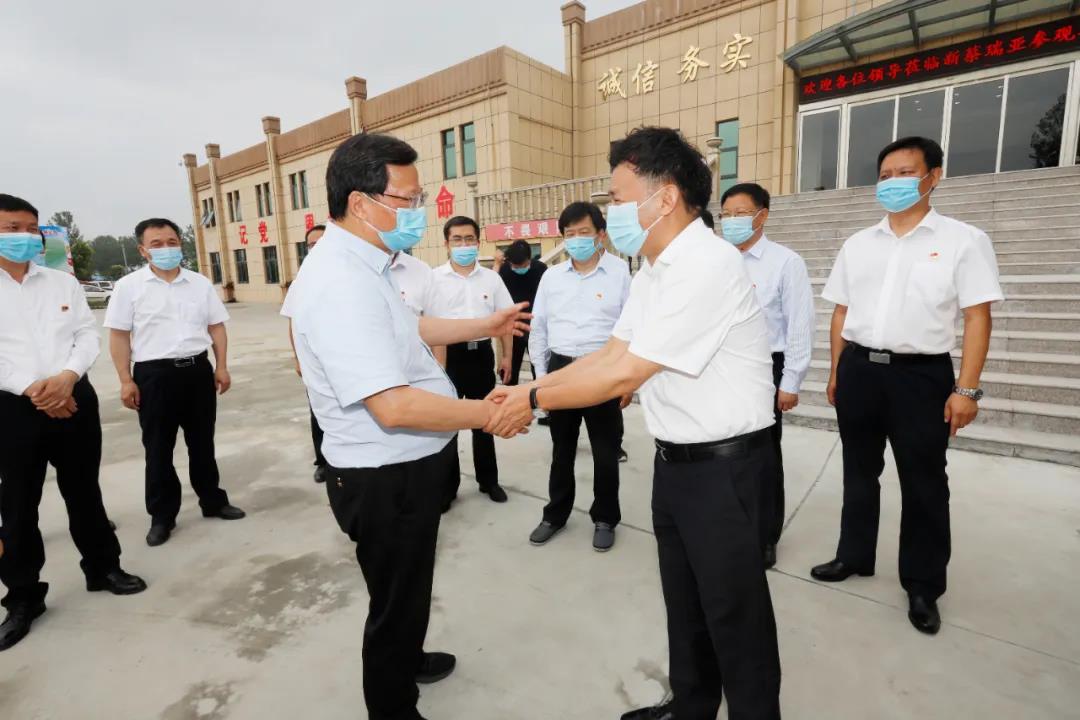 快讯 | 河南省委常委、省纪委书记、省监委主任任正晓莅临江南（中国）乳业集团新蔡瑞亚牧场调研