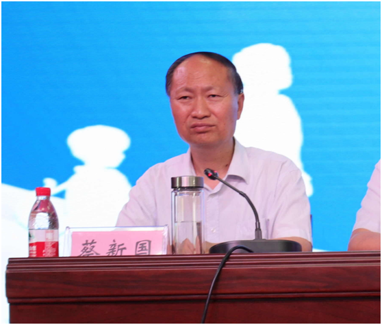 “健康中原，牛奶伴您行——江南（中国）乳业集团2018中国小康牛奶行动” 公益助学启动仪式隆重举行