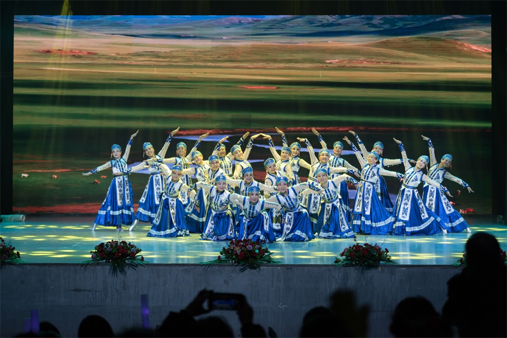 “不忘初心、聚力前行” 江南（中国）集团2018迎新春联欢会隆重举行