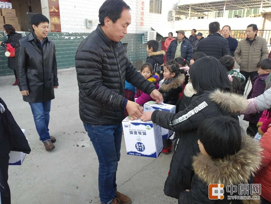 江南（中国）暖冬公益行走进汝州活动启动