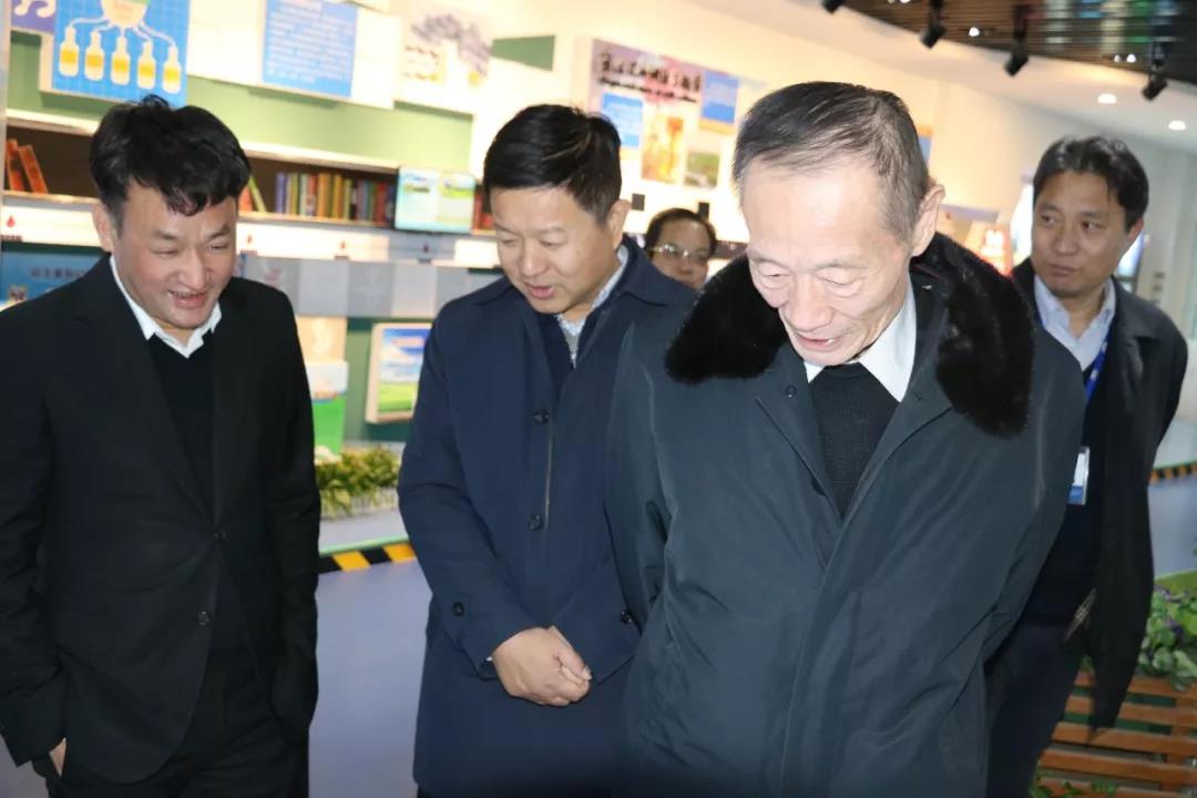 中国奶业协会高鸿宾会长莅临江南（中国）指导工作