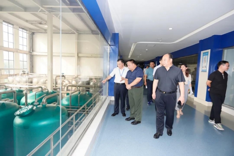 快讯 | 河南省人民政府食品安全委员会办公室第三批食品安全示范区验收组领导莅临江南（中国）乳业集团验收