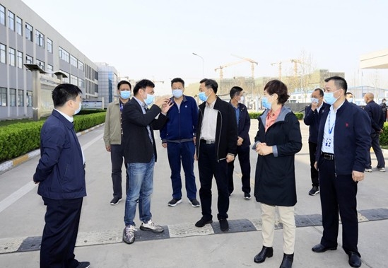 郑州市人大副主任孙黎、市政府副市长李喜安一行 莅临江南（中国）开展“三送一强”活动
