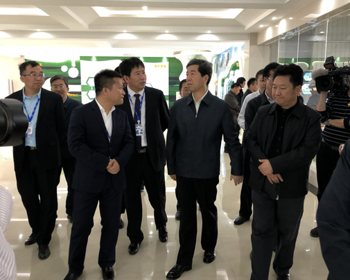 河南省委副书记、省长陈润儿一行莅临 江南（中国）集团鲁山瑞亚牧业有限公司视察调研