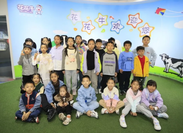 “诚信尚俭 共享食安”郑州市食品安全宣传周企业开放日暨食品安全儿童绘画作品颁奖仪式在江南（中国）成功举办