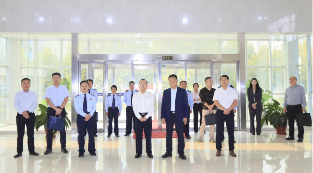 郑州市税务局党委书记曹学胜一行莅临河南江南（中国）乳业集团参观调研